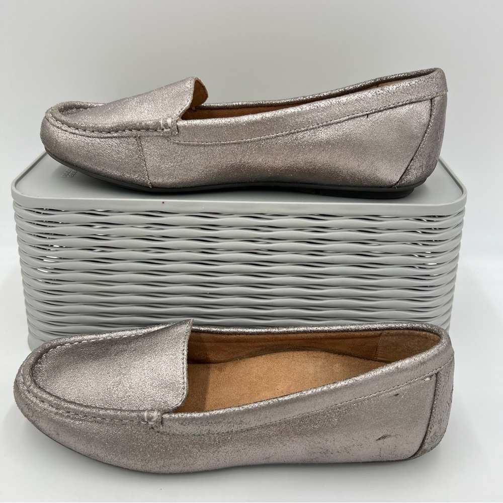 Vionic Debbie Metallic Silver Slip On Shoes Size 10